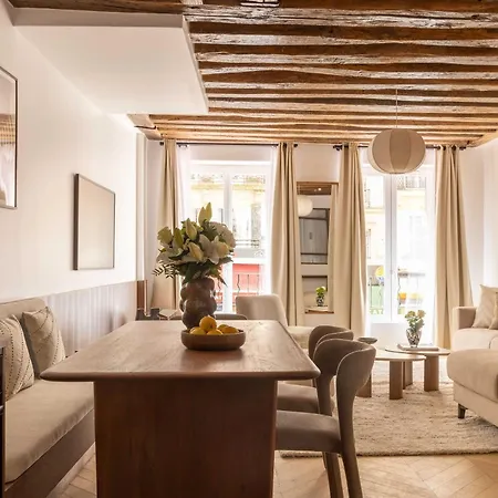 Chic A C - 2bdr 6p - Faubourg S Denis Apartment *